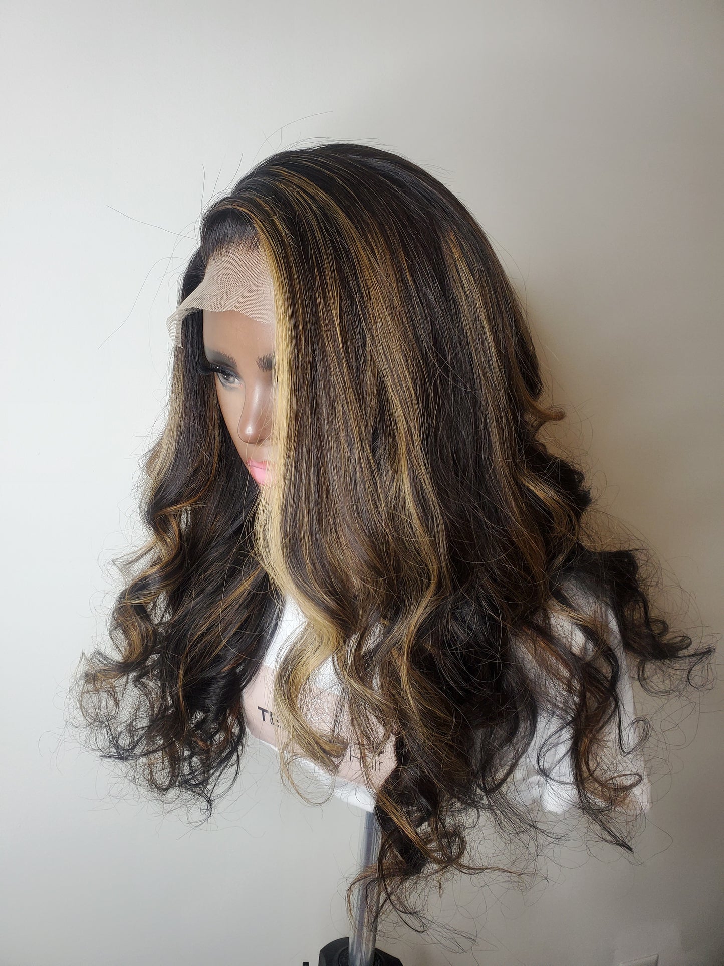 Highlighted 5x5 Closure Unit